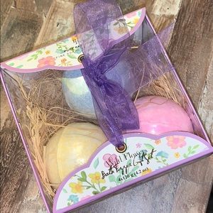 Bath bombs